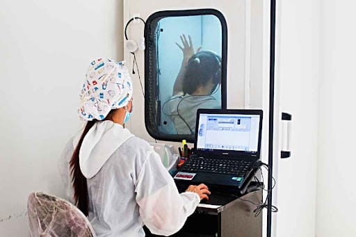 Examen de Audiometria ocupacional Bogotá